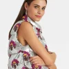 Bonbon Puffer VestSilver in Textured Sequins
