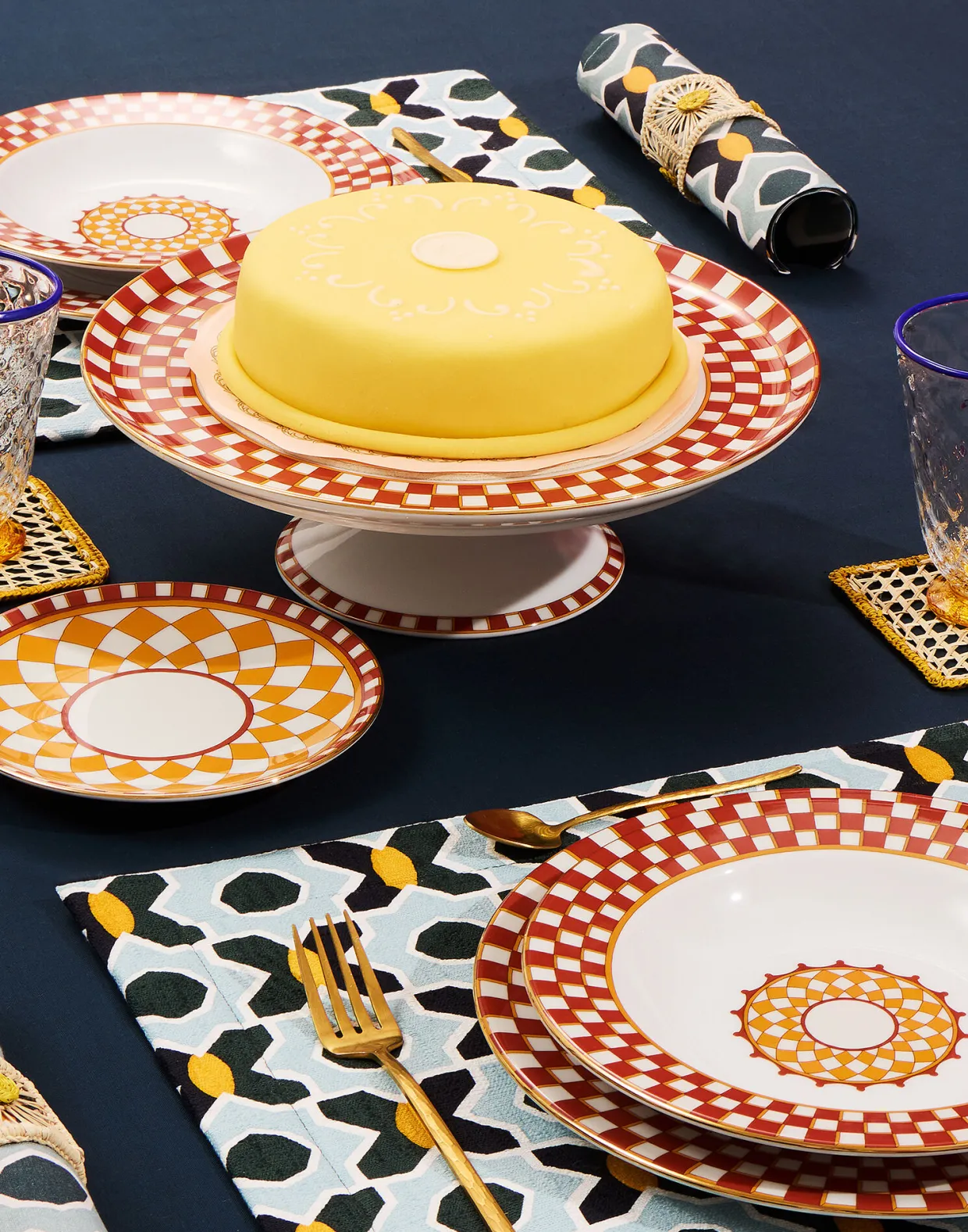 Cake StandApollo Brick in Porcelain