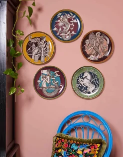 Decorative PlateThe Sphynx Saffron in Porcelain
