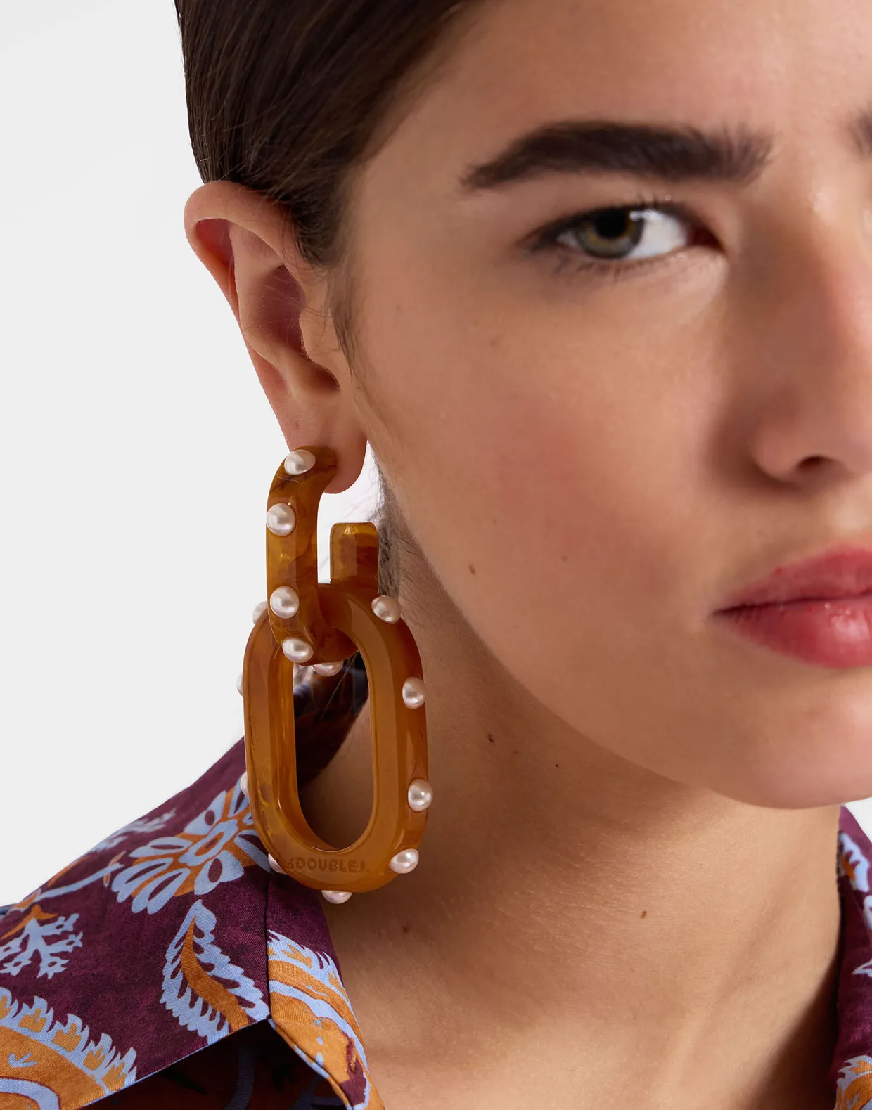 Nefertiti Double EarringsSolid Rust in Acrylic Resin