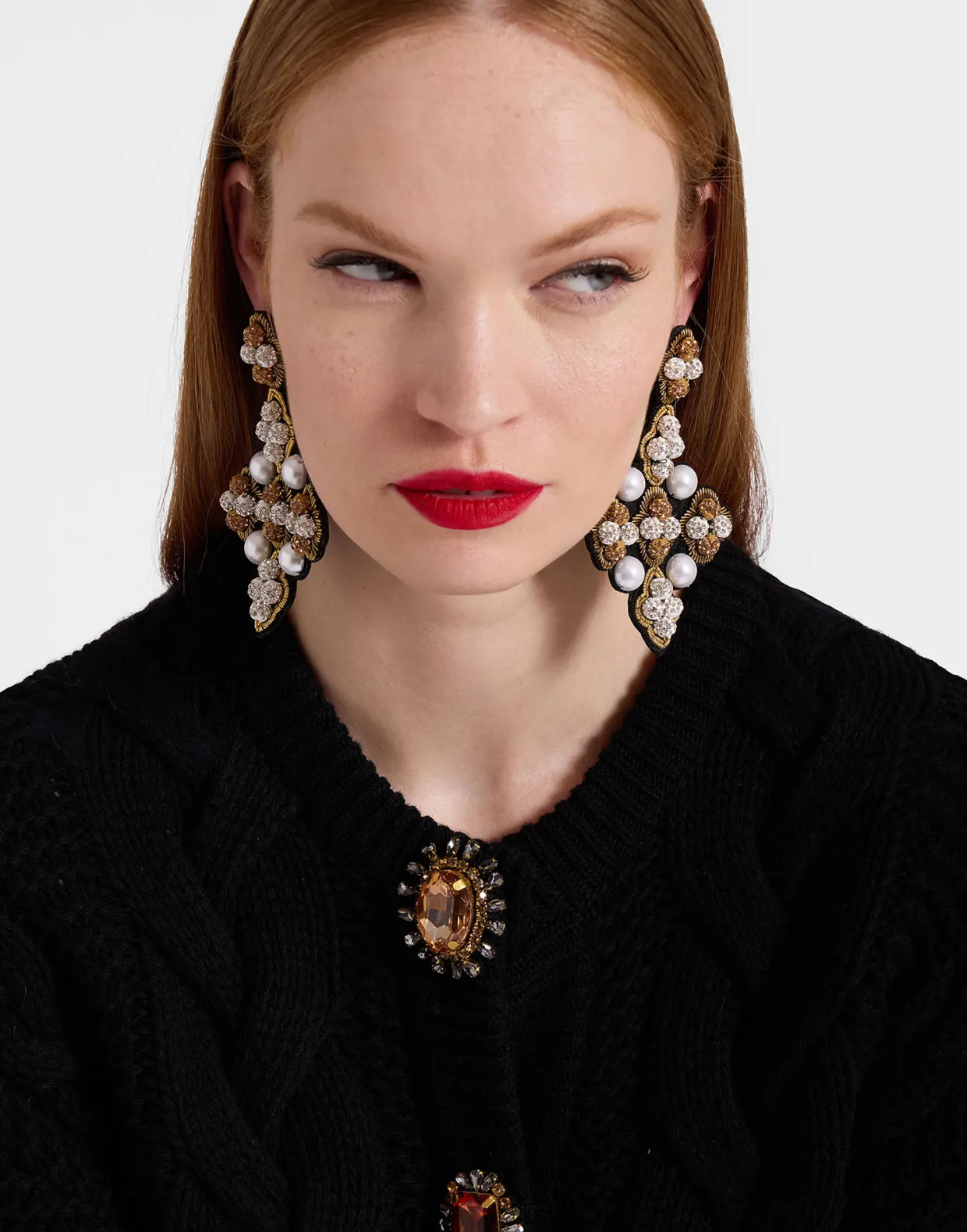 Portrait CardiganSolid Black in Chunky Wool