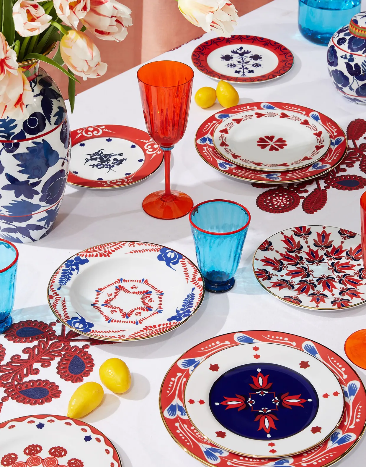 Soup & Dinner Plate SetTransylvania in Porcelain